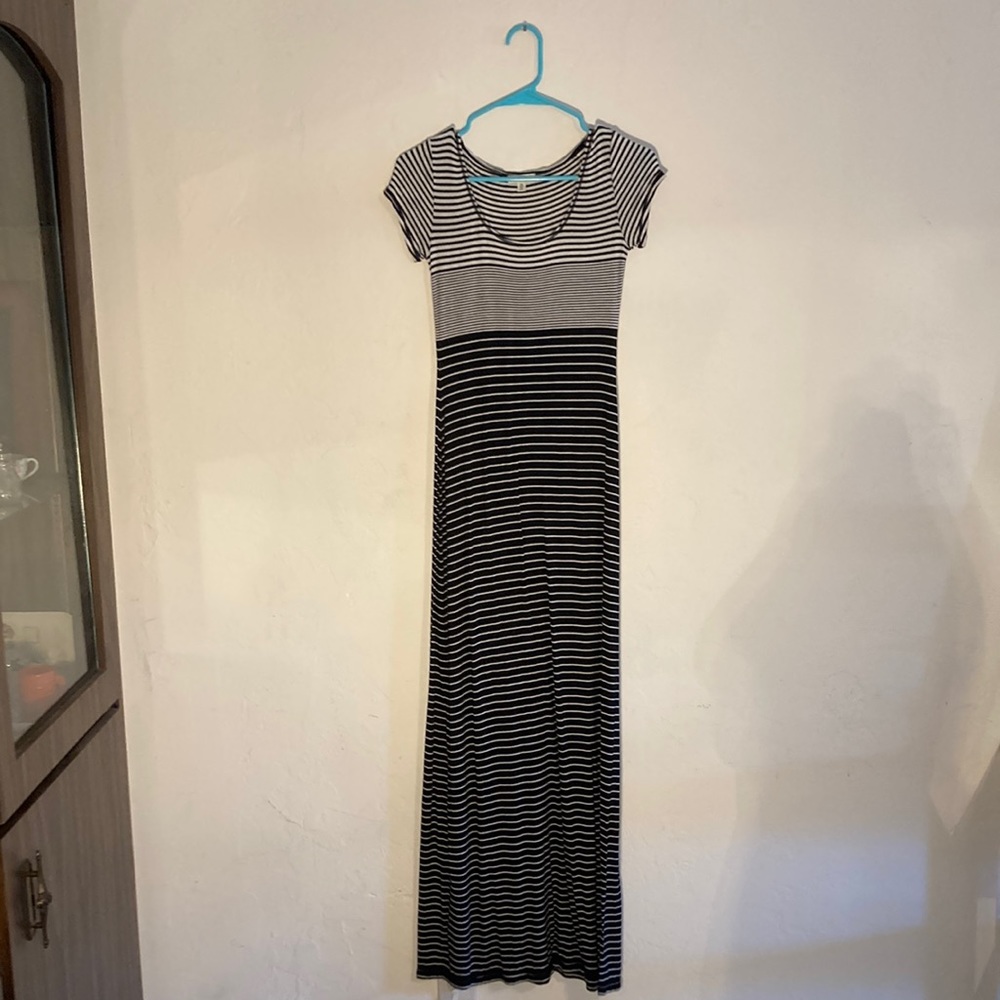 Max Studio XS Maxi dress black and white striped